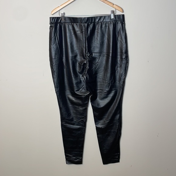 NWT Eloquii Faux Leather Leggings Size 18 - Picture 4 of 7